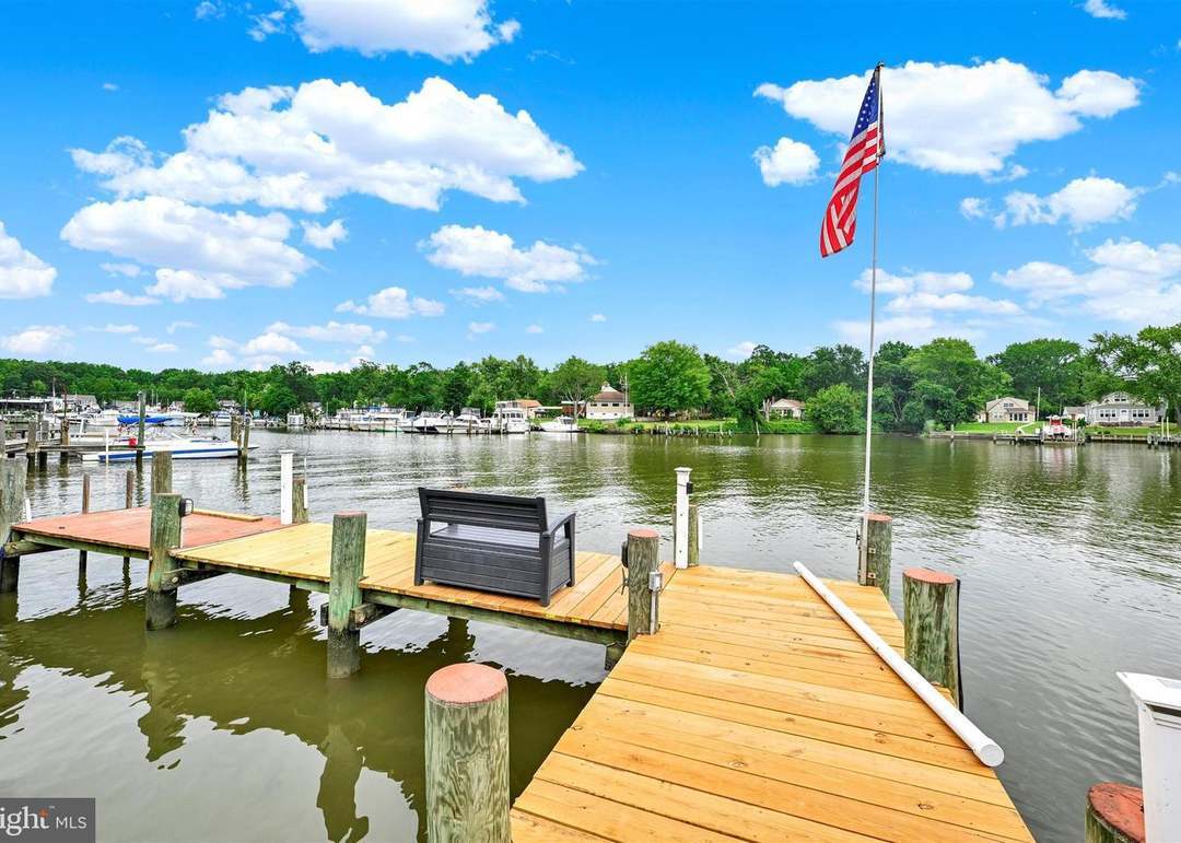 Building Photo - 300 Long Cove Ln