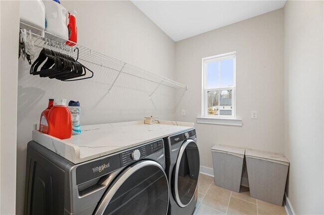 Building Photo - 4815 Briscoe Dr