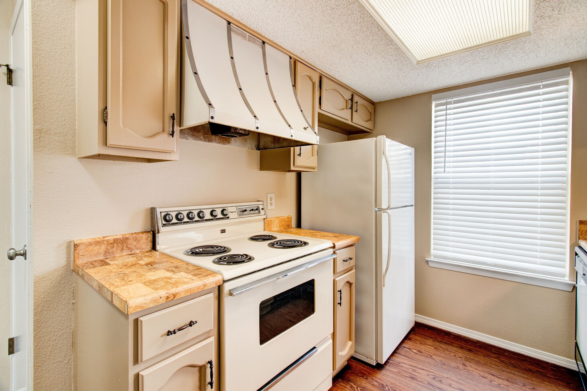 Building Photo - 7912 Echo Wind St