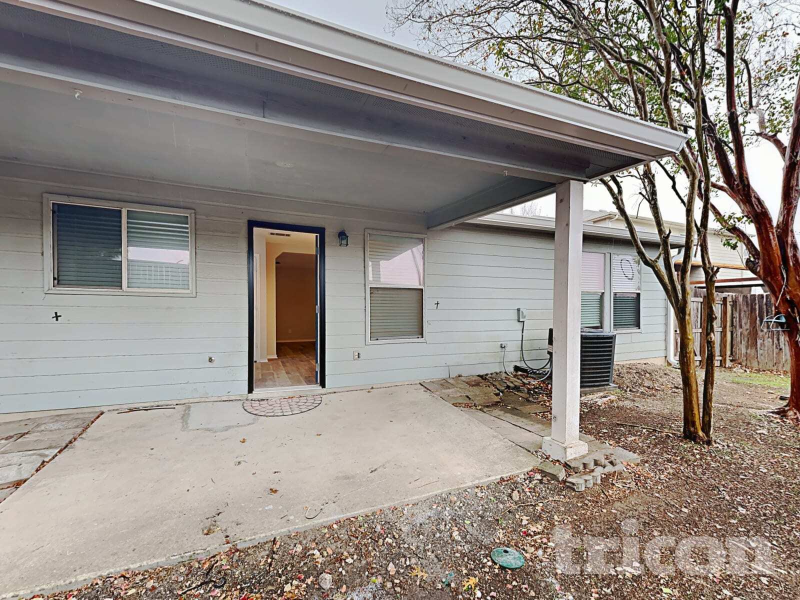 Building Photo - 160 Hanging Moss Dr