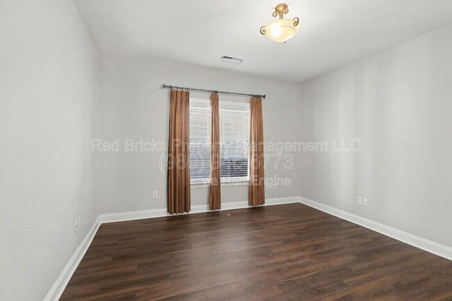 Building Photo - 2330 Bonterra Blvd