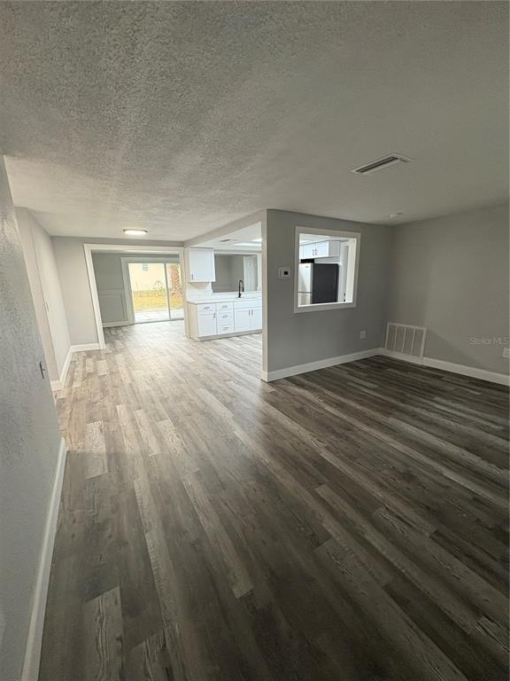 Building Photo - 9110 Pegasus Ave