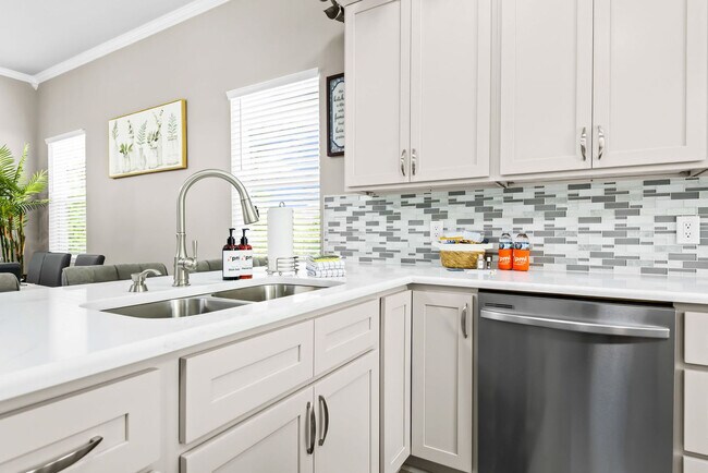 Building Photo - 13534 Perdido Key Dr