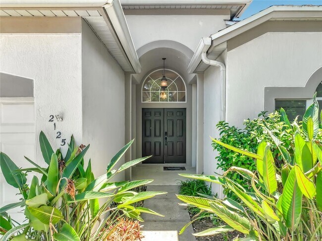 Building Photo - 2125 Emerald Green Cir