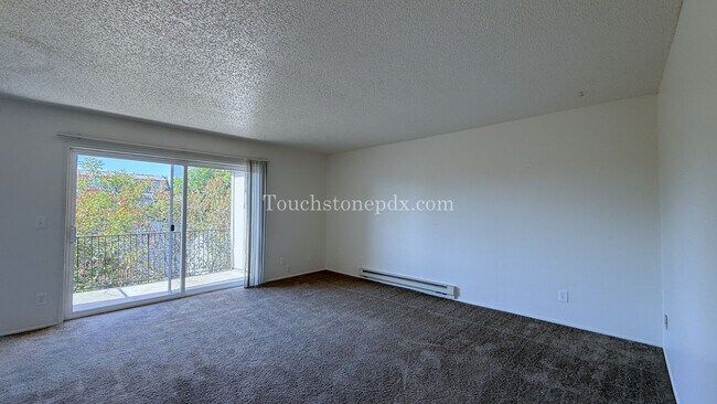 Building Photo - Charming 1-Bedroom Apartment in the Heart ...