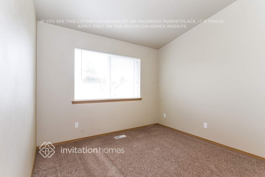 Building Photo - 8217 186th St Ct E
