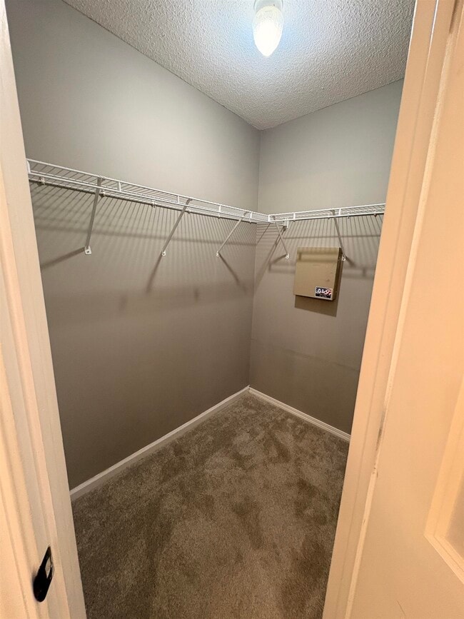 Building Photo - 11590 Milton Ridge Cove