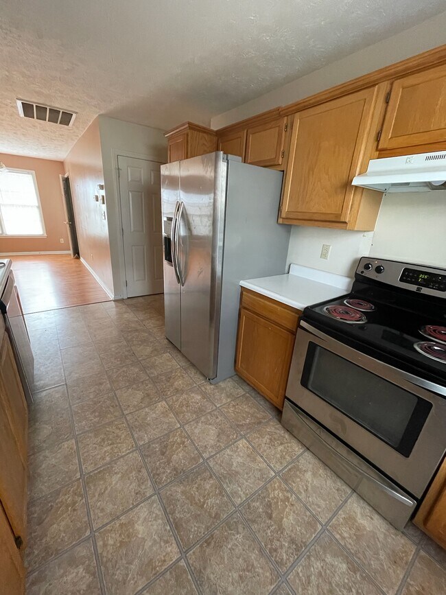 Kitchen - 6338 Bent Tree Dr