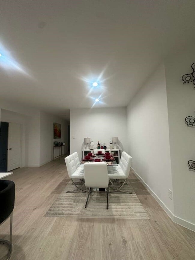 Building Photo - 2908 Misty Elm Ln