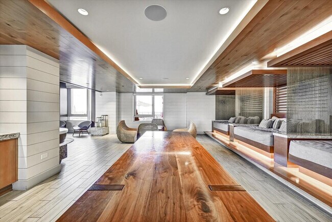 Building Photo - 3005 Peachtree Rd