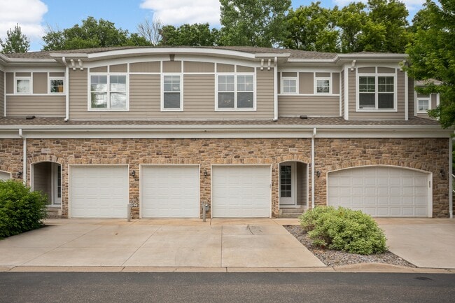 Building Photo - 17790 Valley Cove Ct