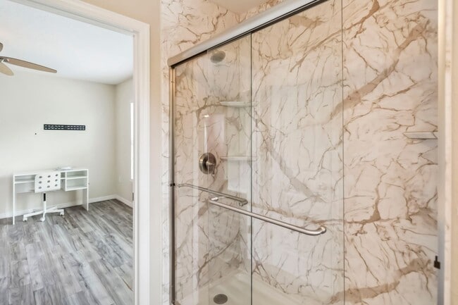 Building Photo - Beautiful 4/2.5 Townhome for Rent in Harmo...