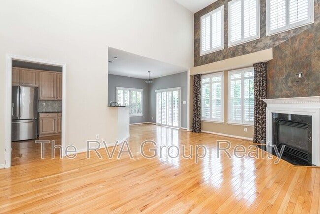 Building Photo - 10528 Runnymeade Dr