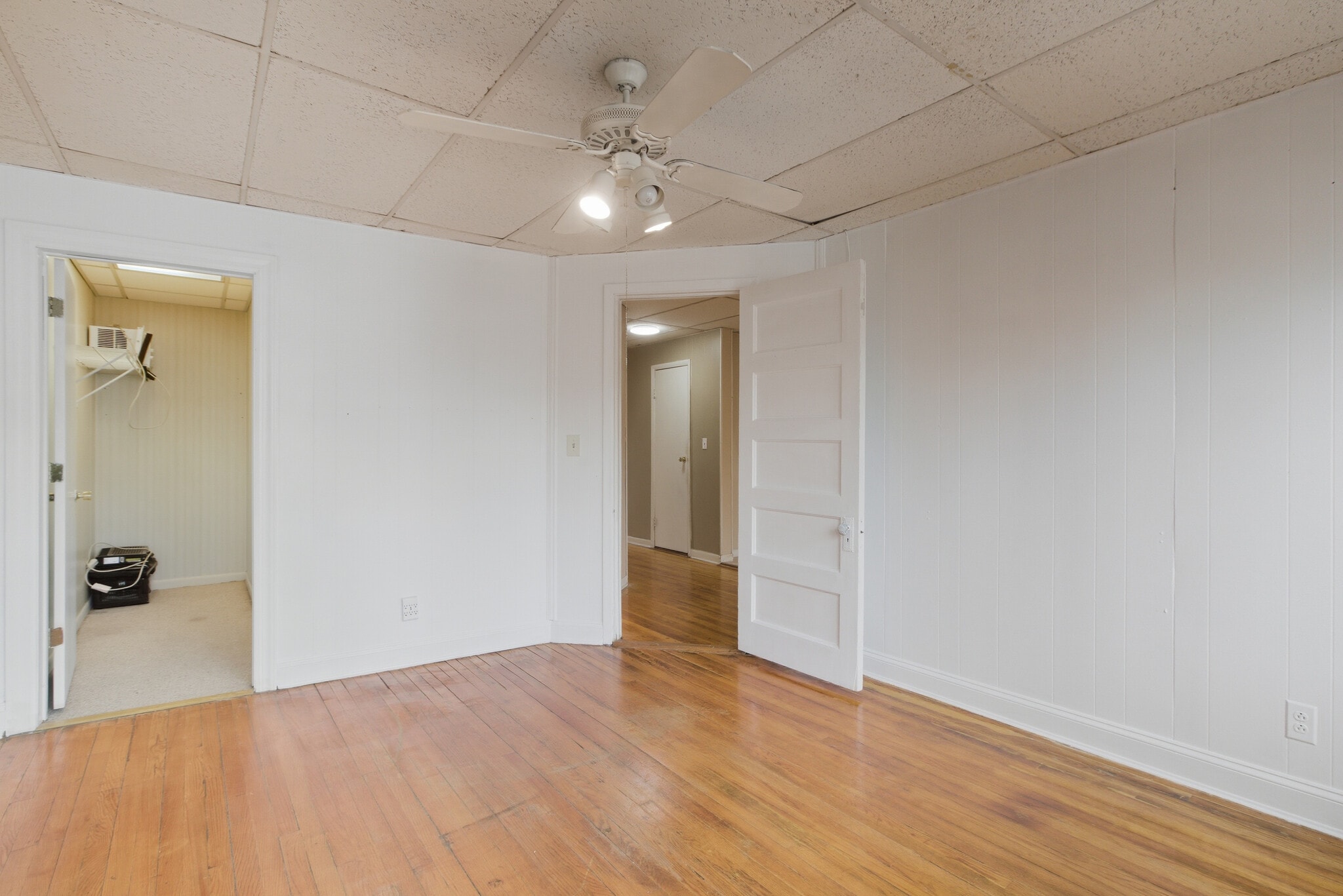 Building Photo - 117 W 1st St