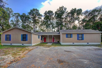 Building Photo - 180 Country Haven Dr