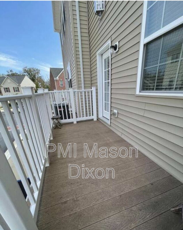 Building Photo - 359 Paladium Ct