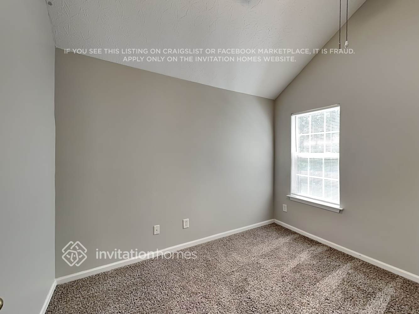 Building Photo - 2625 Fairstone Ave