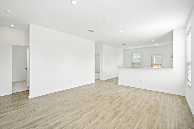 Building Photo - 5606 Finely Run St