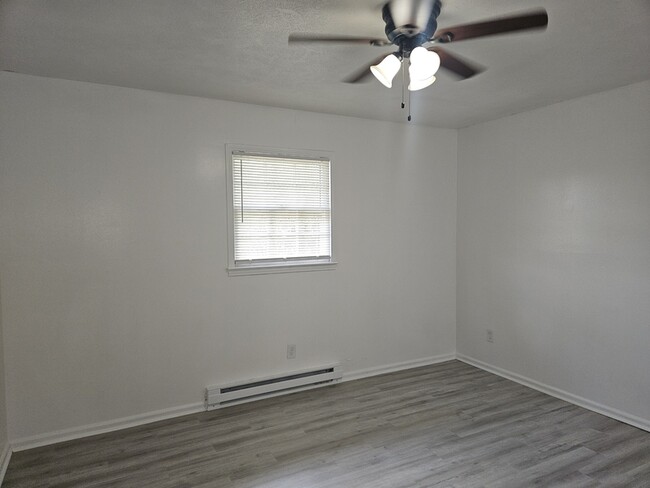 Building Photo - 6427 Starbrook Dr