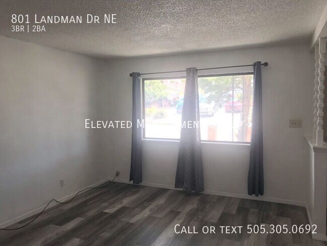 Building Photo - 801 Landman Dr NE