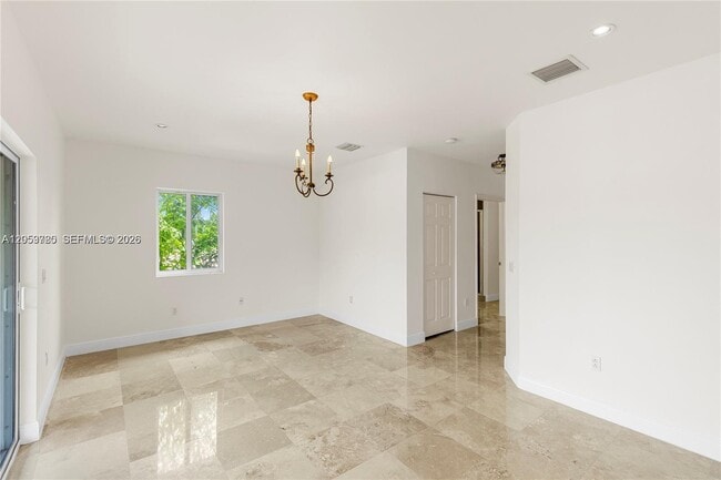 Building Photo - 4023 SW 10th St