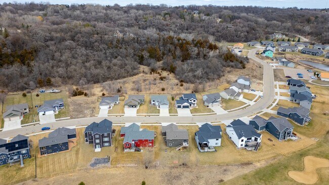 Building Photo - 4 bedroom, 3 bathroom Home