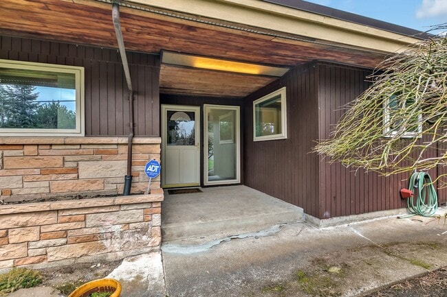 Building Photo - Looking for a Dream Garage attached to a Rambler?