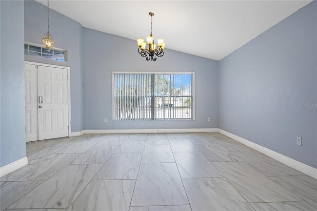 Building Photo - 519 Winthrop Pl