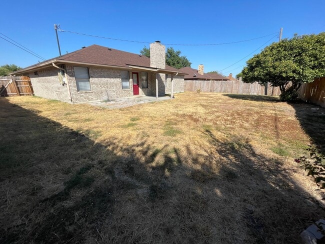 Building Photo - 112 Brookway Dr