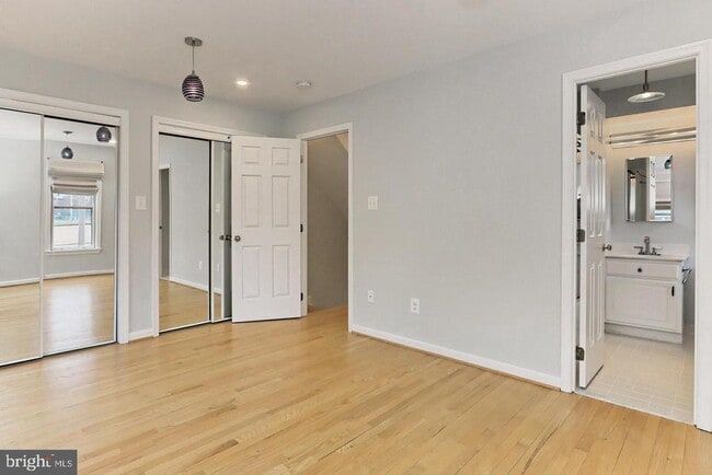 Building Photo - 1024 N Monroe St