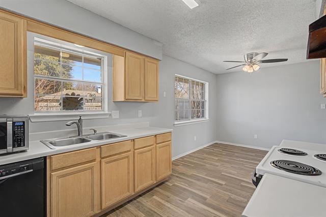 Building Photo - 114 Prairie Creek Cir