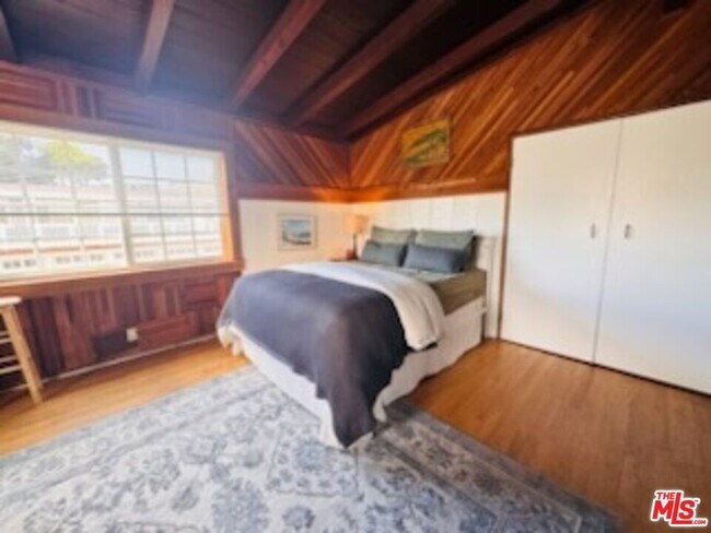 Building Photo - 22844 Pacific Coast Hwy