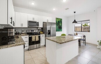 Building Photo - 13353 SW 250th Terrace