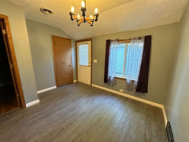 Building Photo - 1922 W Washington- Single Family Home