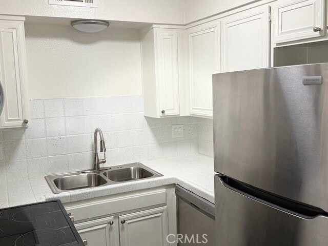 Building Photo - 45303 Sunset Ln