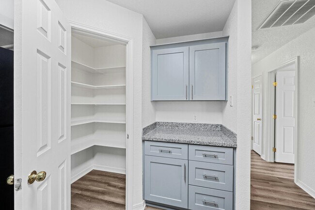 Kitchen pantry - 502 Rockmoor Dr