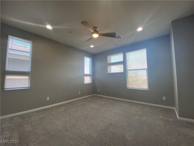 Building Photo - 788 Last Dance Pl