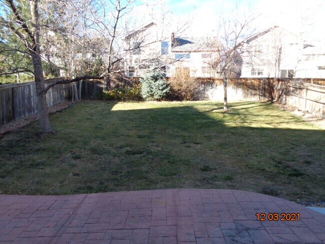 Building Photo - Beautiful 3 BR/2 1/2 BA Home in Highlands Ranch!