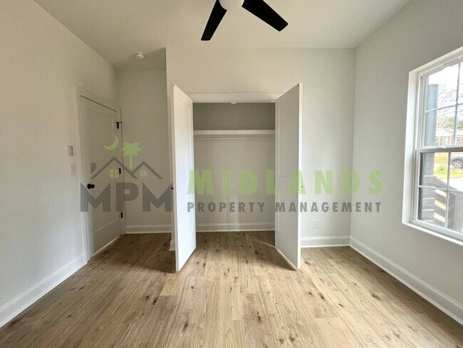 Building Photo - 1510 Noble Ave