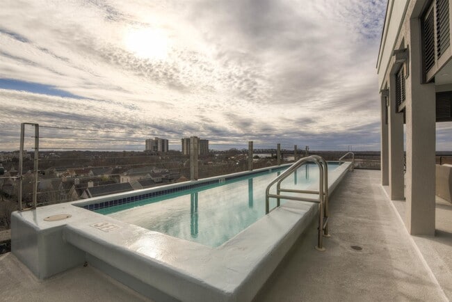 Building Photo - 505 Tennessee St