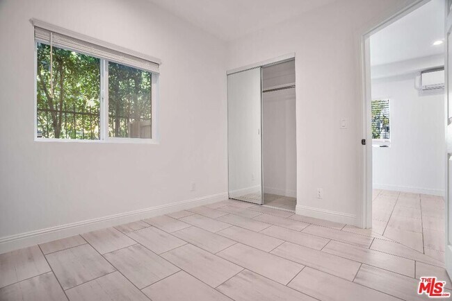 Building Photo - 1844 18th St