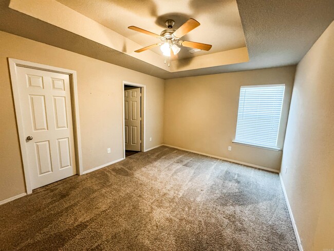 Building Photo - 6305 Lena Dr