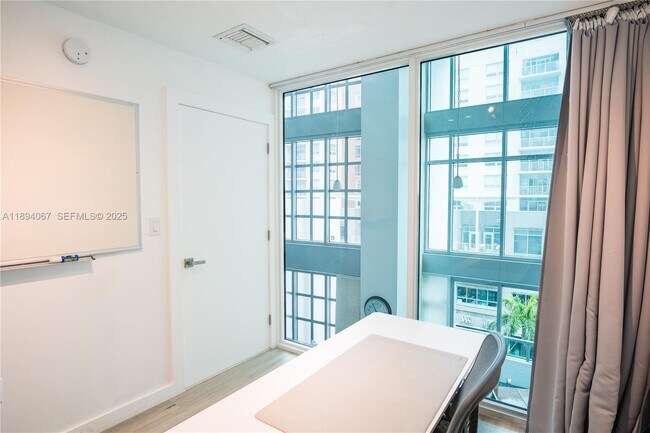 Building Photo - 3301 NE 1st Ave