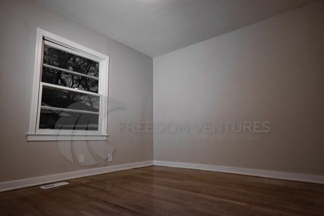 Building Photo - 4104 41st Ave N