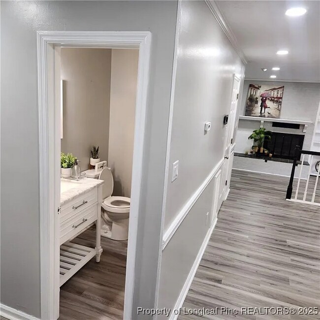 Building Photo - 6205 Gambrill Ct