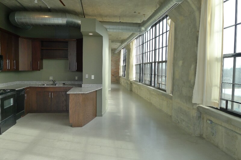 Building Photo - 41 Burroughs St