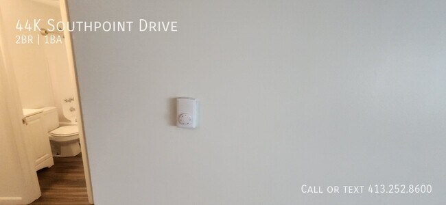 Building Photo - 44 Southpoint Dr