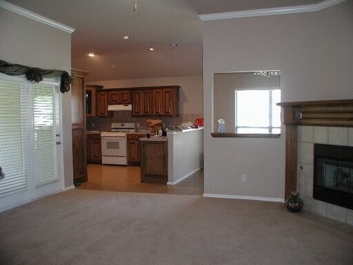 Building Photo - Gated Community with Pool, Park & Pond - Edmond North Schools