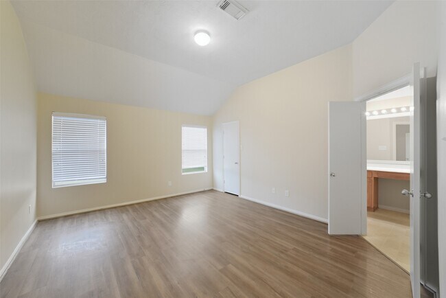 Building Photo - 19907 Parkstone Bend Ln