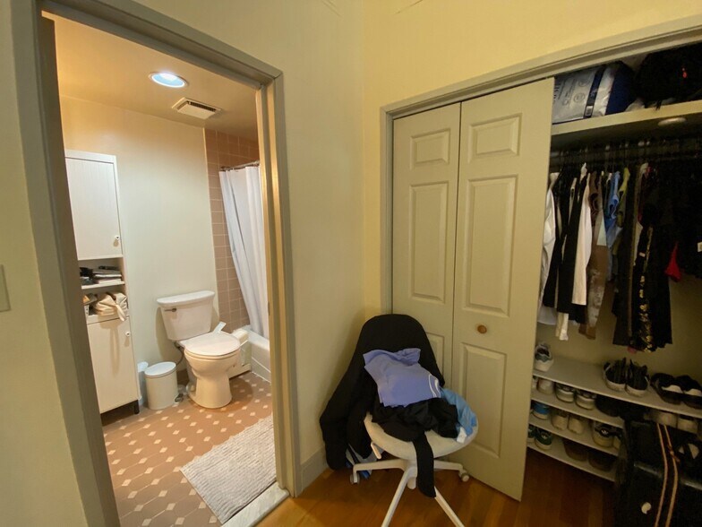 Building Photo - 42 Worcester Sq